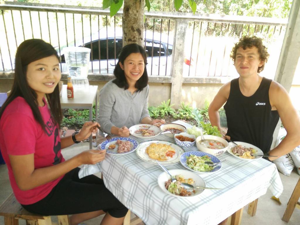 Squirrel Hostel เชียงใหม่ ภายนอก รูปภาพ