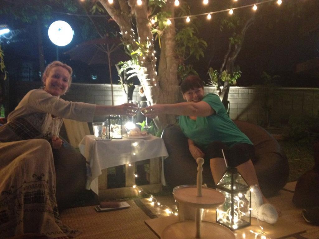 Squirrel Hostel เชียงใหม่ ภายนอก รูปภาพ